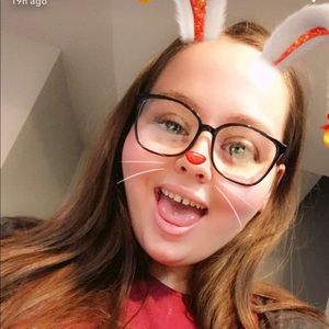 Meet your Posher, Abby